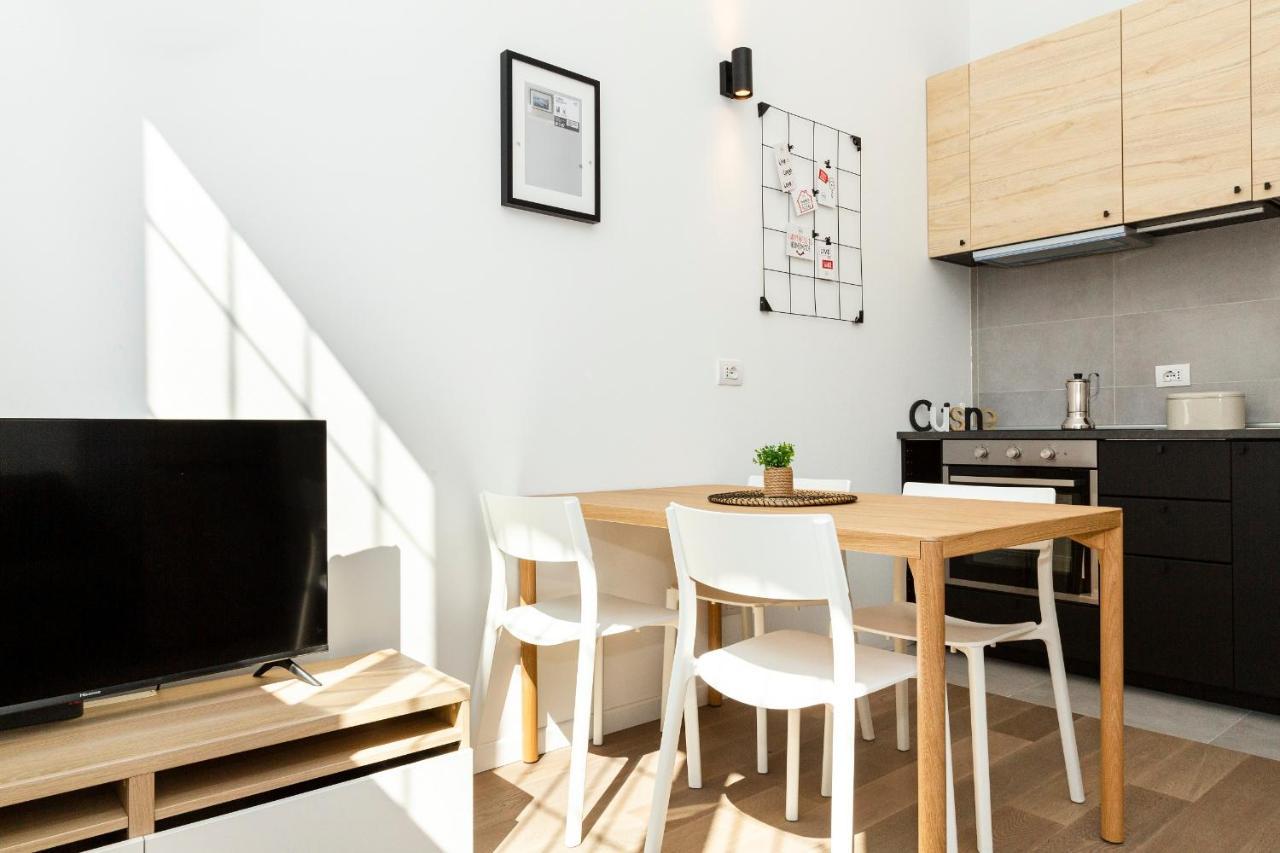 Joivy Contemporary Apartments In Historical Giambellino-Lorenteggio Milan Extérieur photo