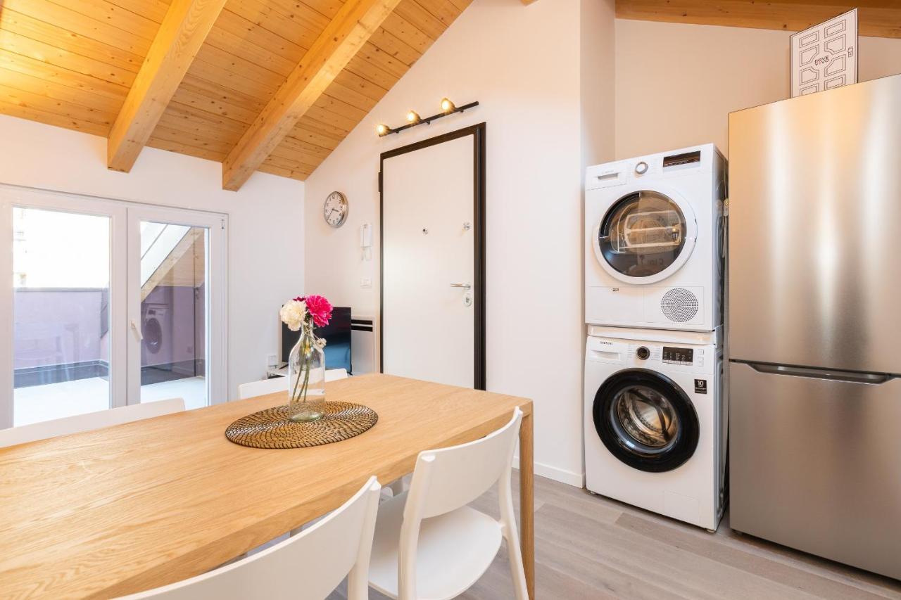 Joivy Contemporary Apartments In Historical Giambellino-Lorenteggio Milan Extérieur photo