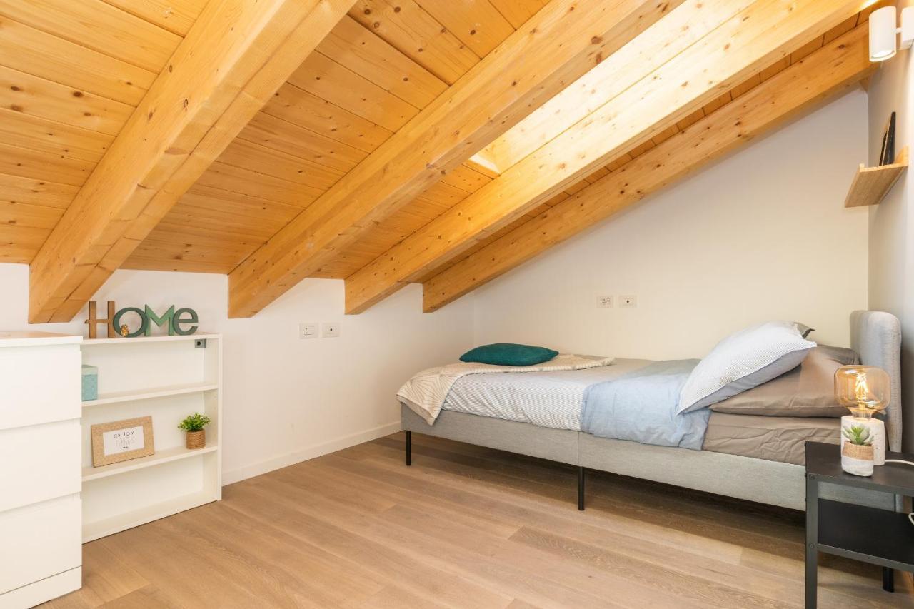 Joivy Contemporary Apartments In Historical Giambellino-Lorenteggio Milan Extérieur photo